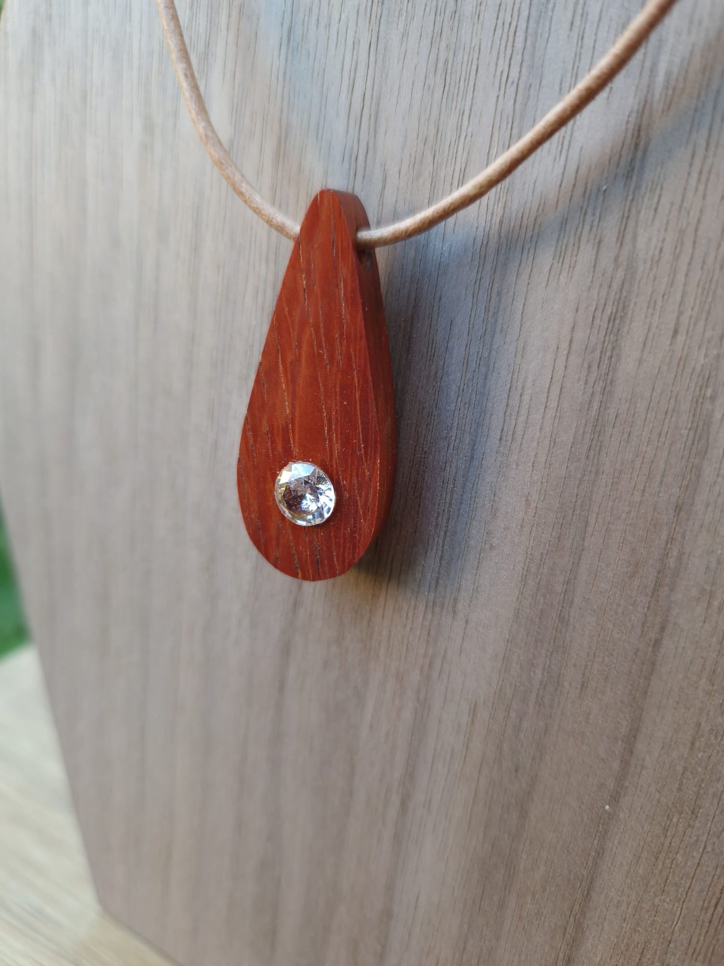 Halskette Padouk Tropfen